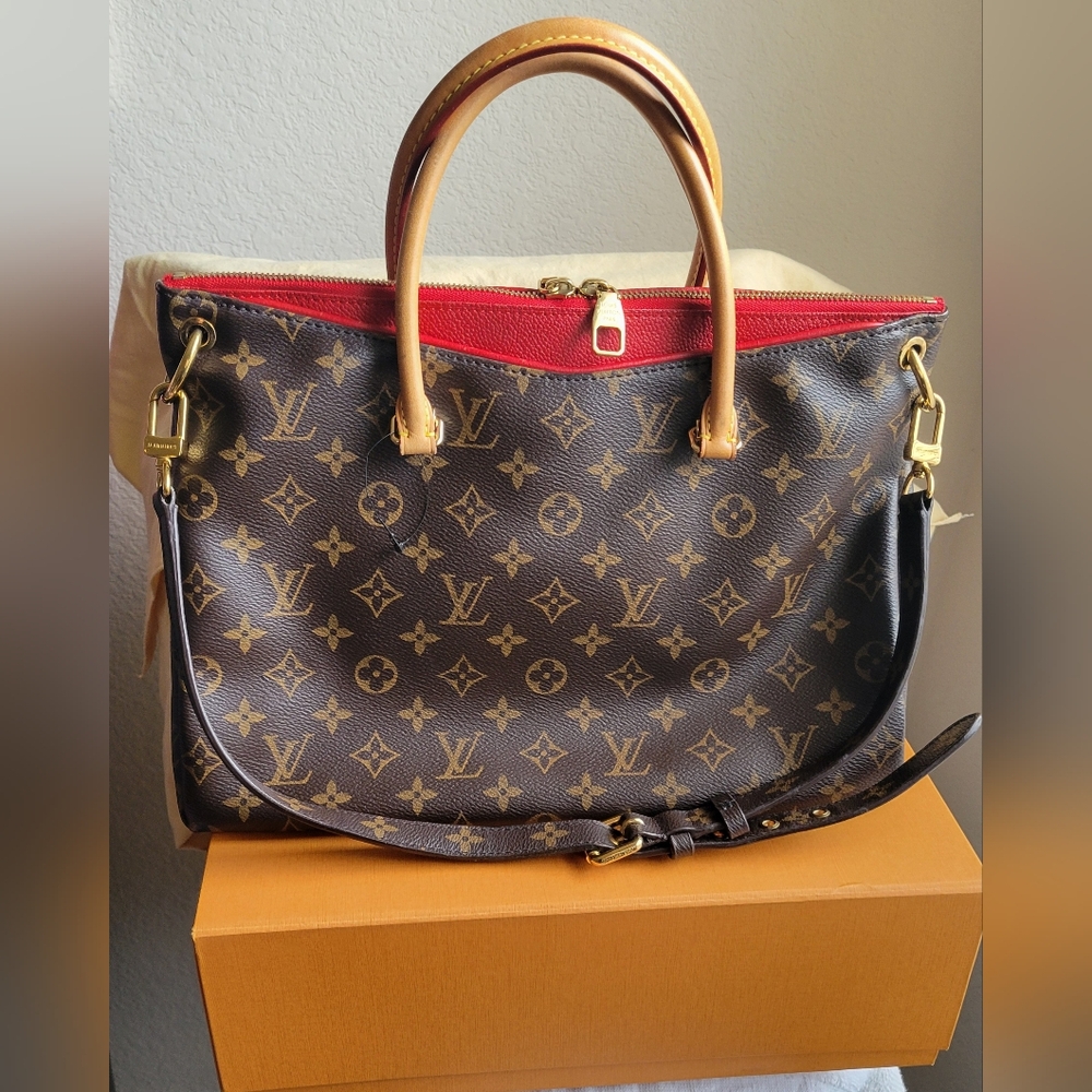 Louis Vuitton Pallas MM Monogram Handbag